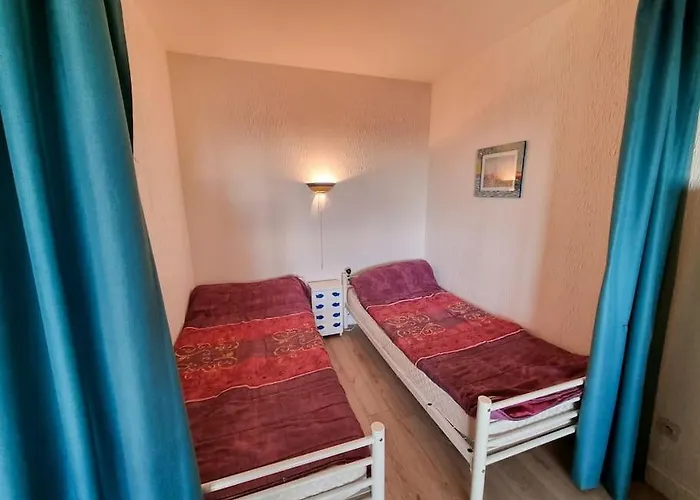 La Maddyblue 5 Min A Pieds De L'ocean Et Commerce